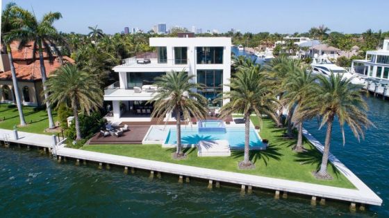 Athena Miami