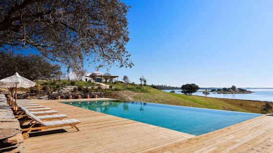 Lakeside Gastro Retreat in Portuguese Countryside for Foodies