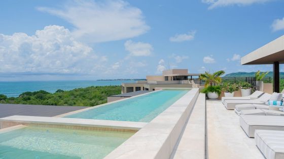 Jaw-dropping Ocean-View Penthouse with 2 Pools