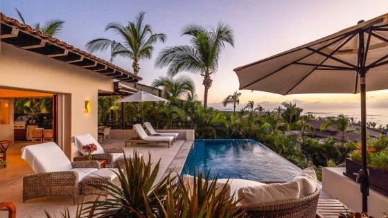 Four Seasons Private Villa With Resort Services